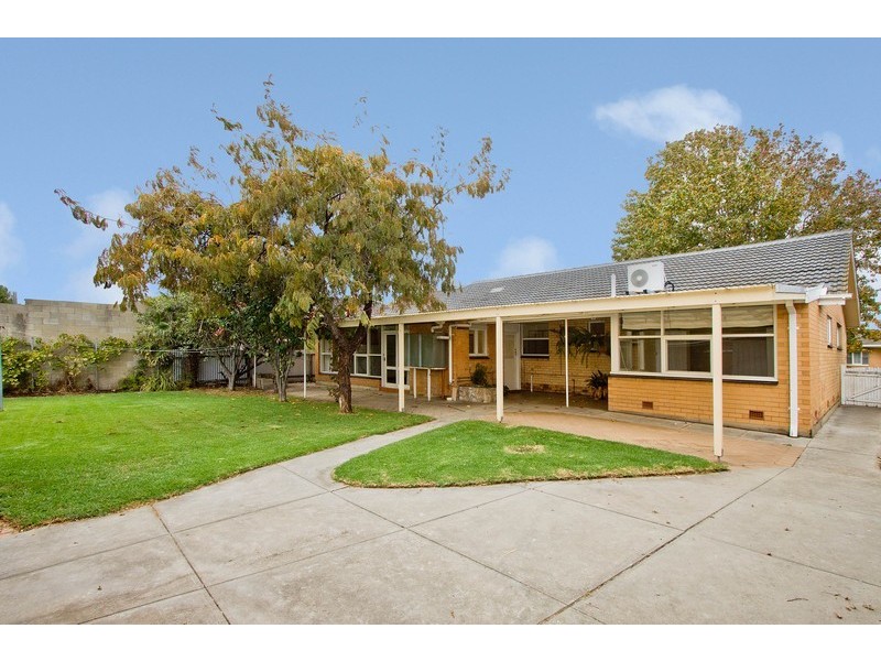 27 Crispian Street, Fulham SA 5024