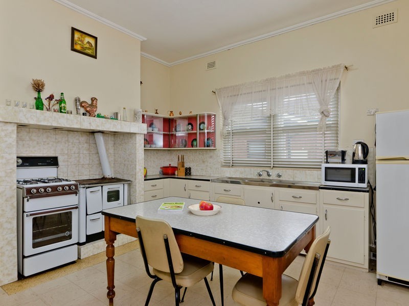 1 Richard Street, Findon SA 5023