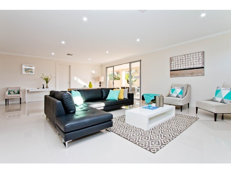 9A Fleetwood Crescent, Henley Beach SA 5022