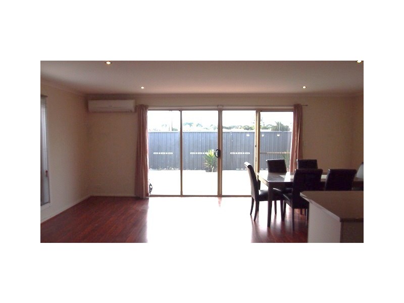 4/3 Stephen Terrace, Grange SA 5022
