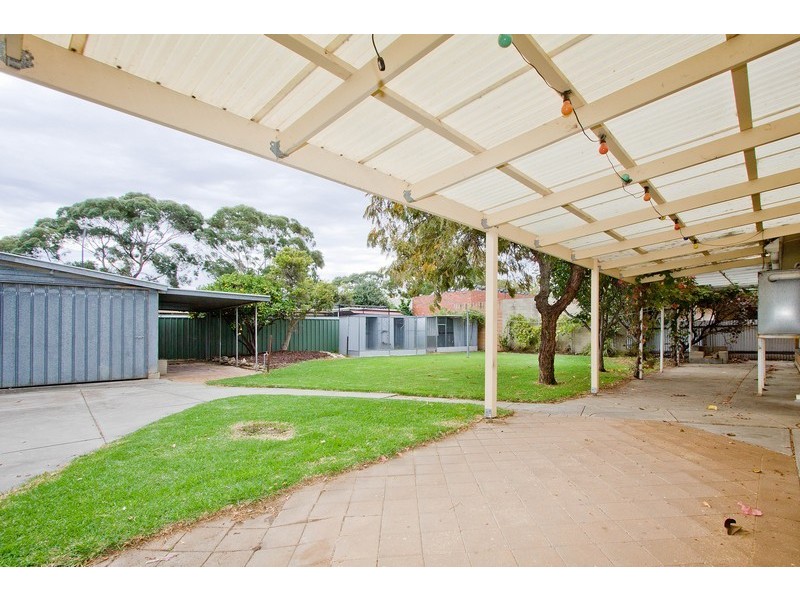 27 Crispian Street, Fulham SA 5024