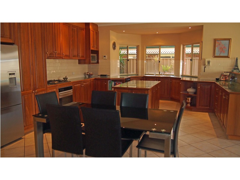 11 Caroline Drive, Allenby Gardens SA 5009
