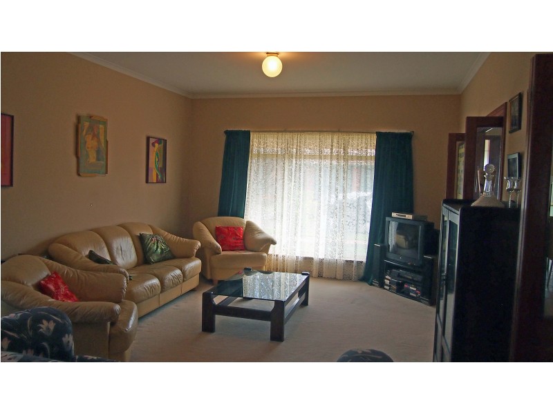 11 Caroline Drive, Allenby Gardens SA 5009