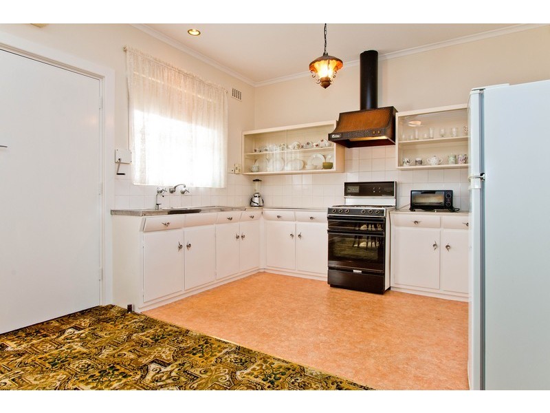 25A Lothian Avenue, Seaton SA 5023