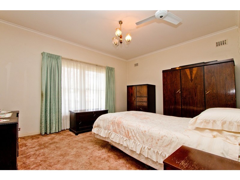 25A Lothian Avenue, Seaton SA 5023