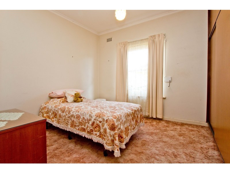 25A Lothian Avenue, Seaton SA 5023