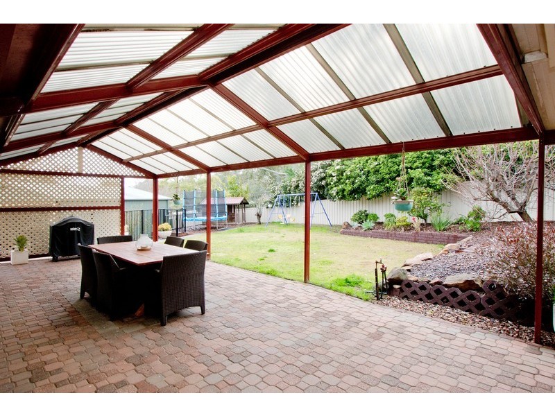 4 Grassdale Rise, Aberfoyle Park SA 5159