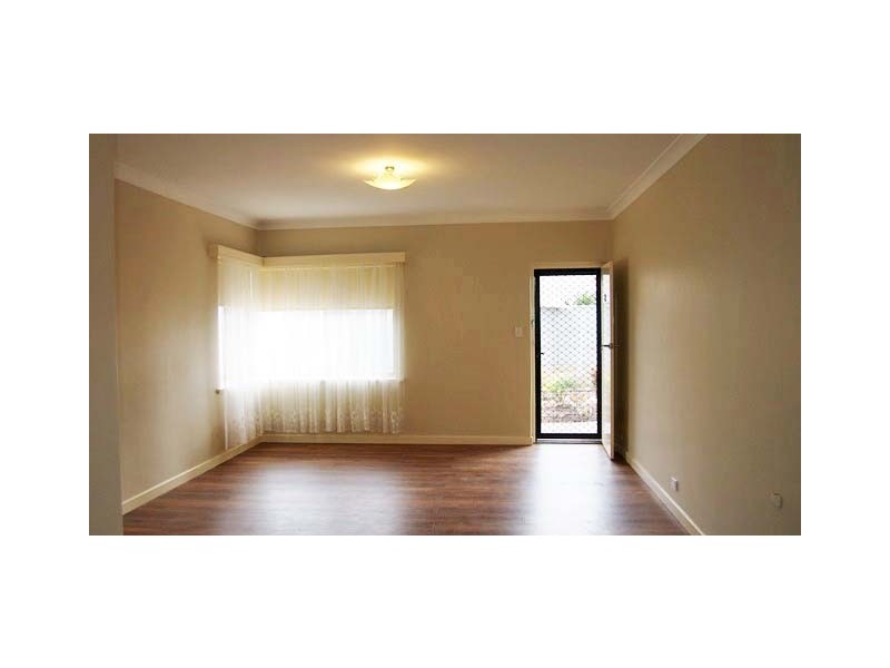 2/292 Seaview Road, Henley Beach SA 5022