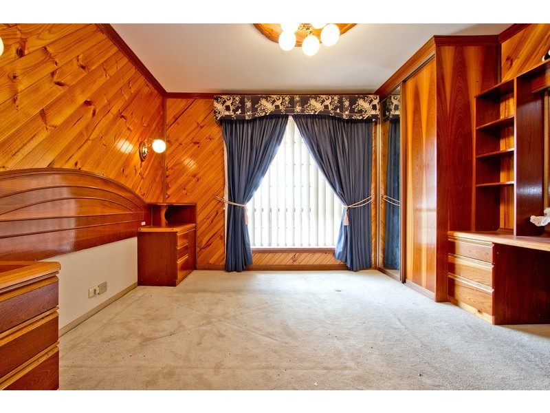 7 Lefkas Court, Seaton SA 5023