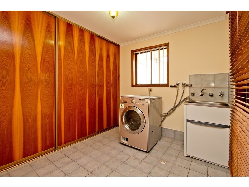 7 Lefkas Court, Seaton SA 5023