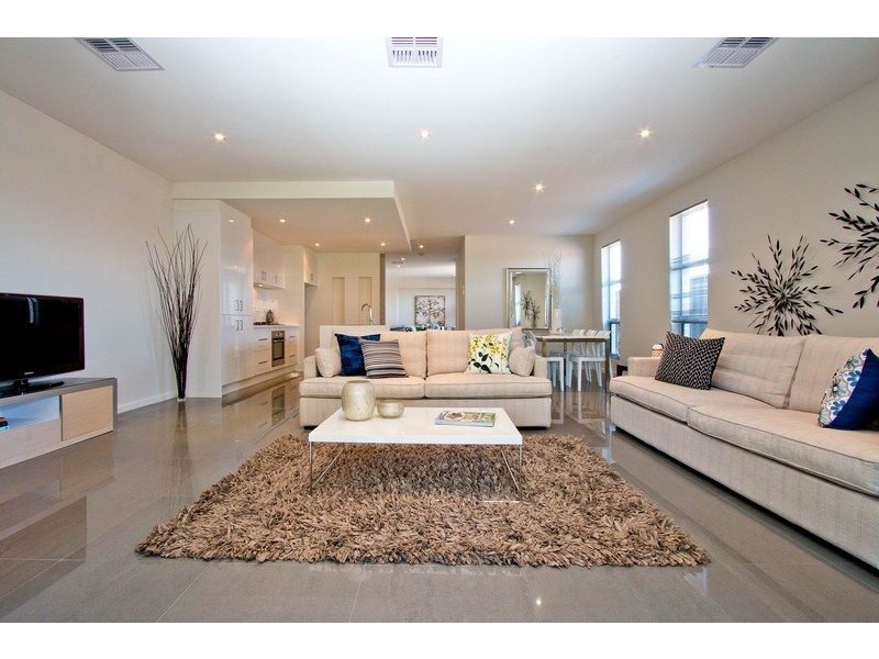 2/3 Dineen Place, West Beach SA 5024