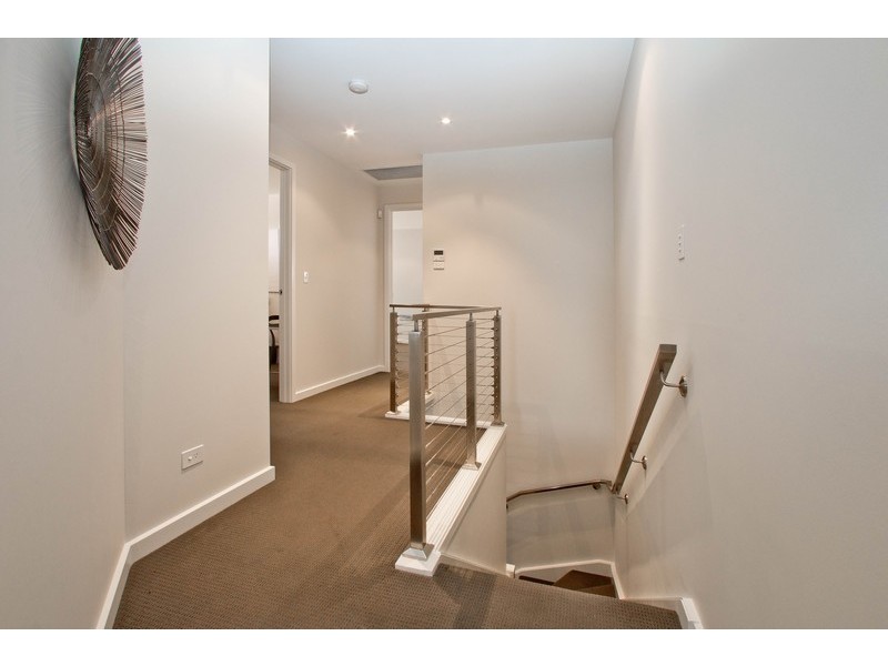 2/3 Dineen Place, West Beach SA 5024