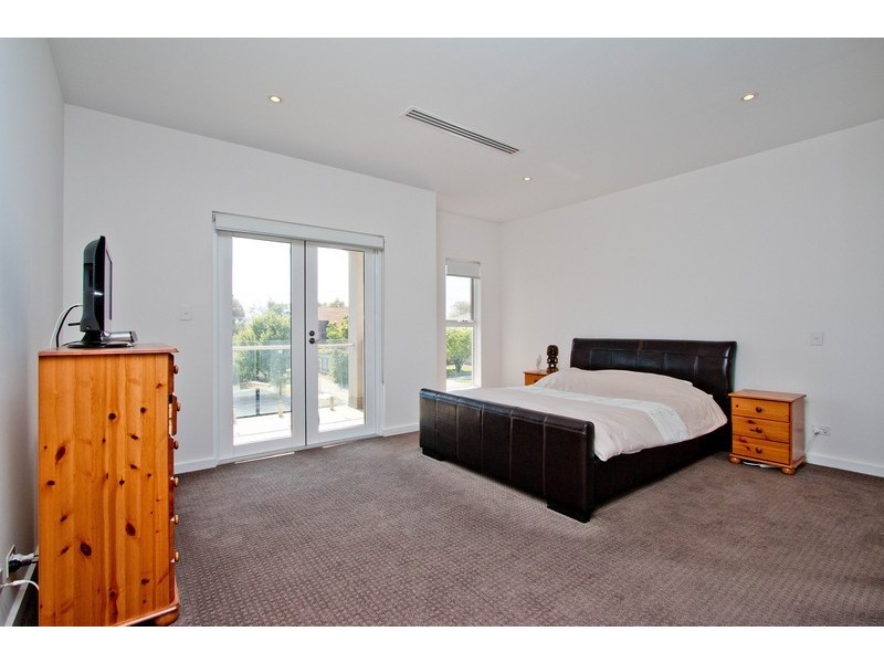 2A Joseph Avenue, Fulham Gardens SA 5024