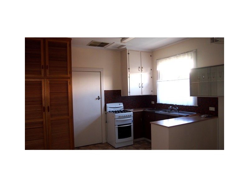 4 Munro Avenue, Seaton SA 5023