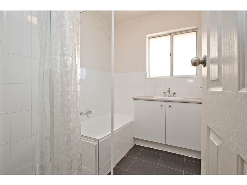 1 and 2/88 Clayson Road, Salisbury East SA 5109