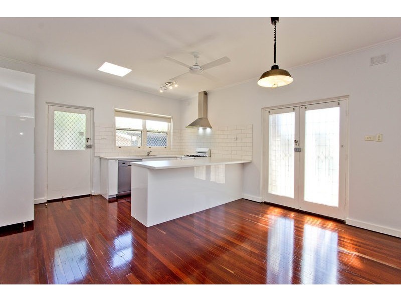 7 Sharpie Crescent, Grange SA 5022