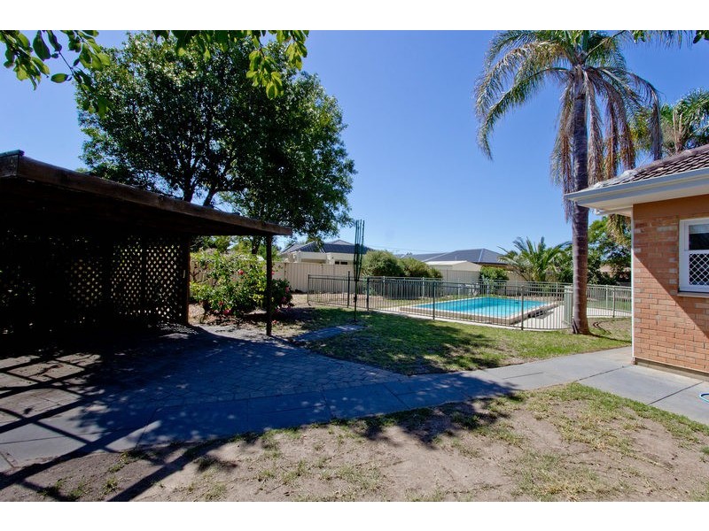 7 Sharpie Crescent, Grange SA 5022