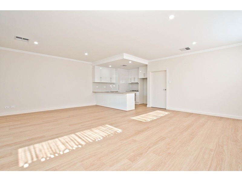 43A Russ Avenue, Seaton SA 5023