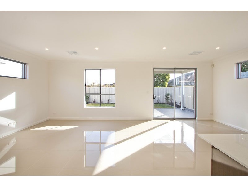 2/15 Yalpara Avenue, Seaton SA 5023