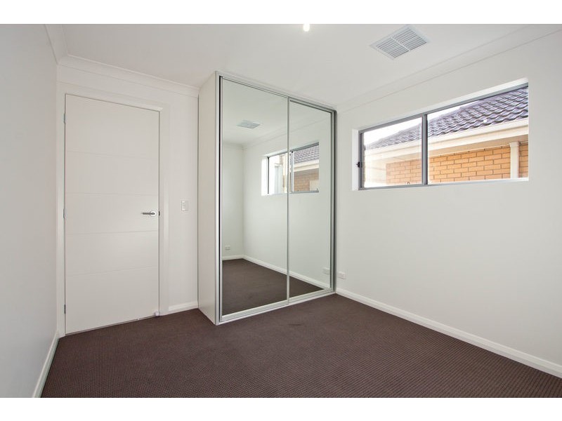 2/15 Yalpara Avenue, Seaton SA 5023