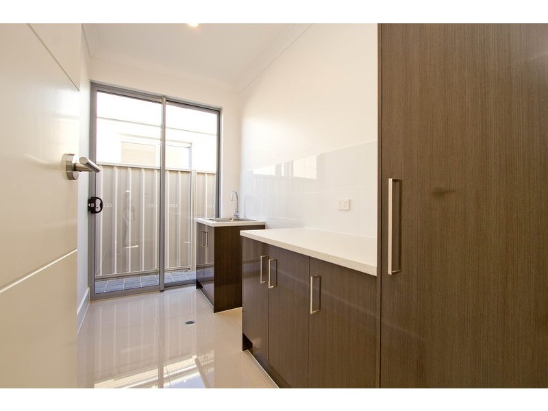 2/15 Yalpara Avenue, Seaton SA 5023