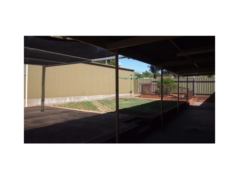 8 Riesling Street, Morphett Vale SA 5162