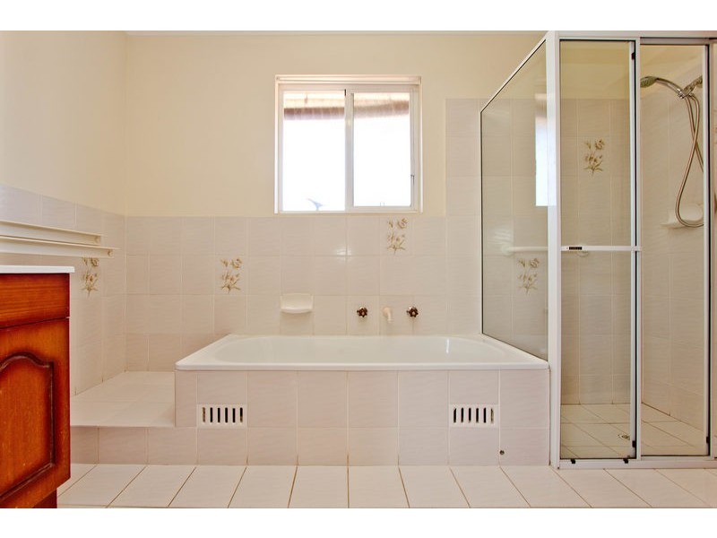 2/16 Lefkas Court, Seaton SA 5023