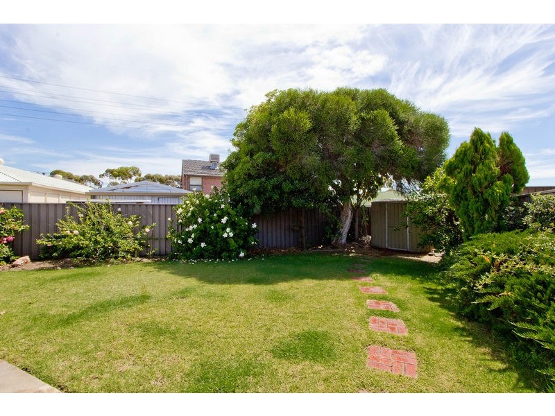 2/16 Lefkas Court, Seaton SA 5023