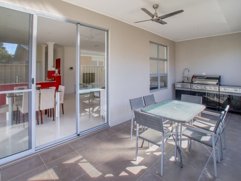 2A Lawrie Street, Henley Beach SA 5022