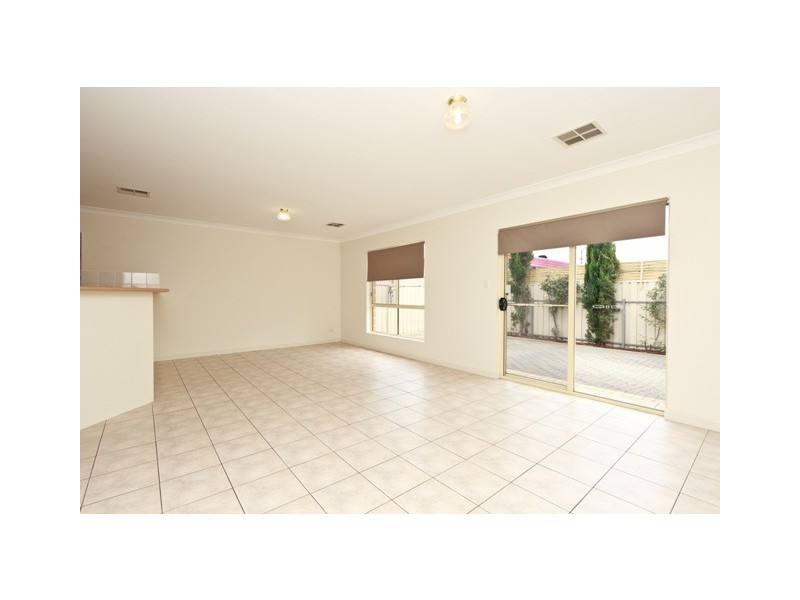 28 Gregory Crescent, Seaton SA 5023