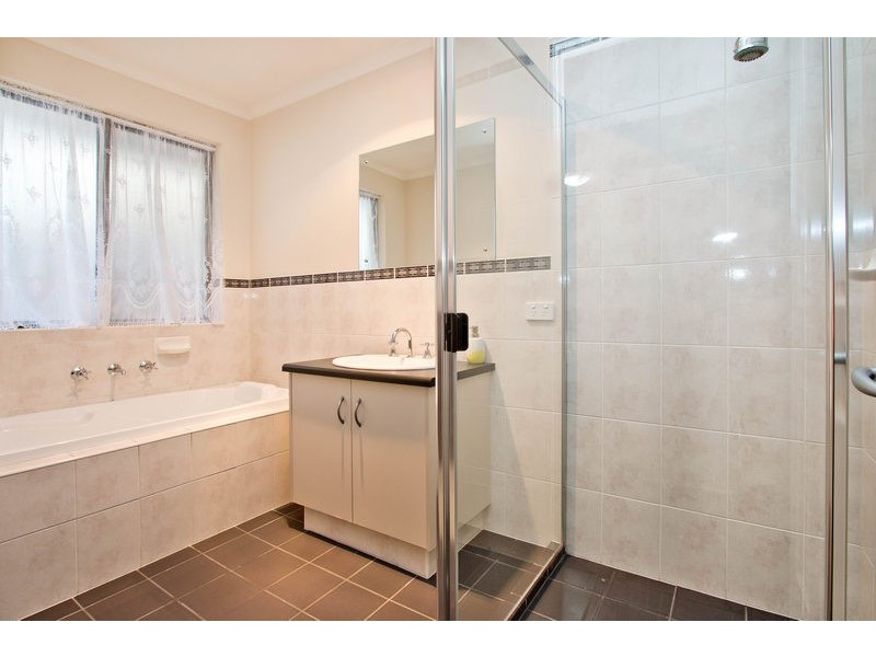 17 Coppins Terrace, Fulham Gardens SA 5024