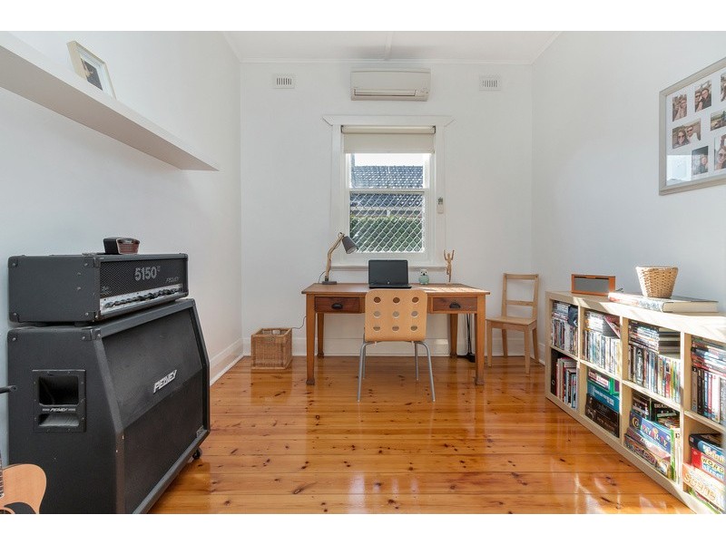 2 Fortrose Avenue, Seaton SA 5023