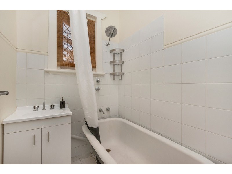 2 Fortrose Avenue, Seaton SA 5023