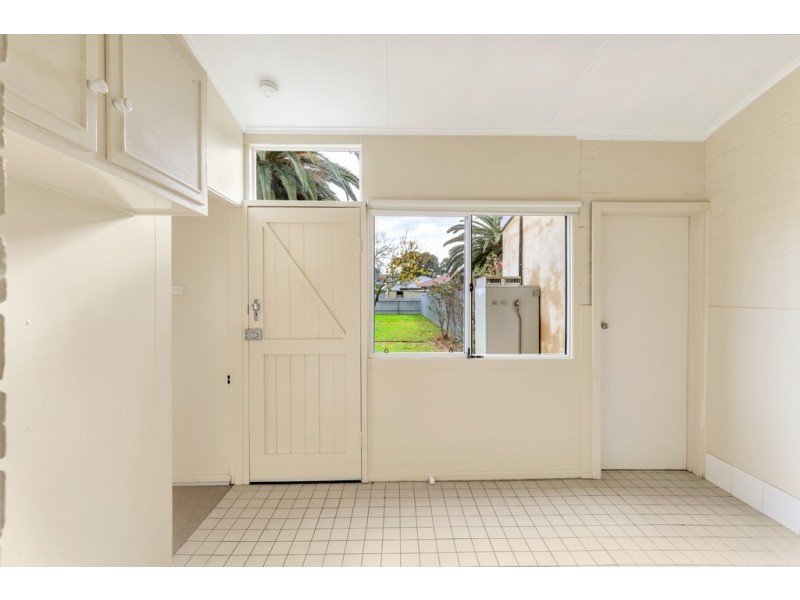 1 Foxgreen Avenue, Findon SA 5023