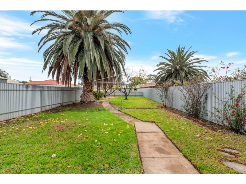 1 Foxgreen Avenue, Findon SA 5023
