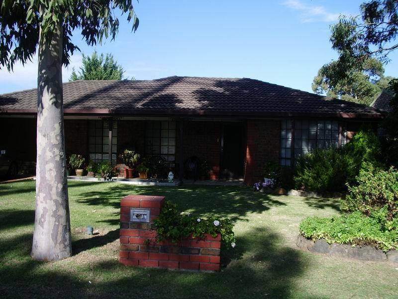 28 Abberton Street, Flagstaff Hill SA 5159