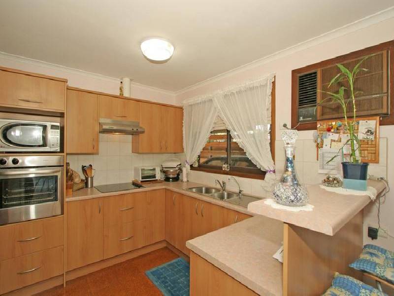5 Tatiara Road, Happy Valley SA 5159