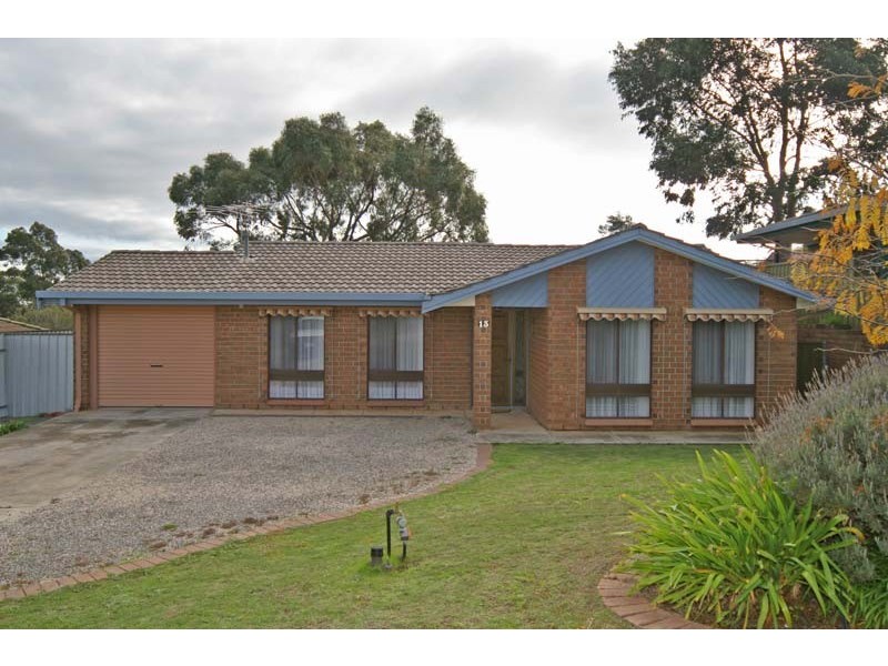13 Jeanette Crescent, Aberfoyle Park SA 5159
