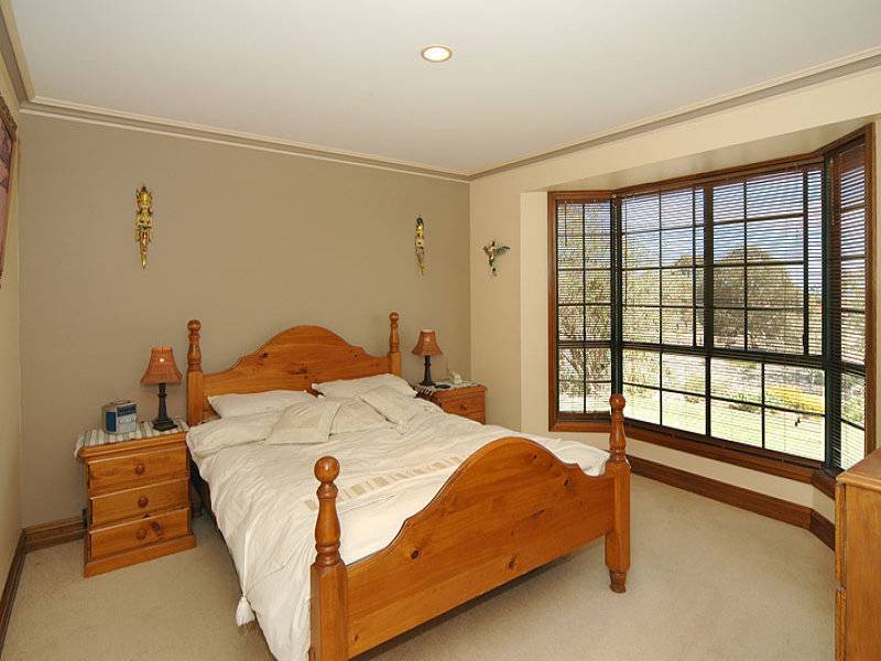 2 Crowsnest Place, Seaford Rise SA 5169