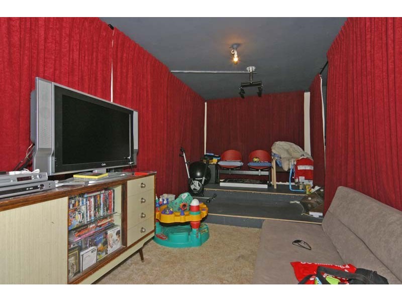 9 Edmund Street, Christie Downs SA 5164