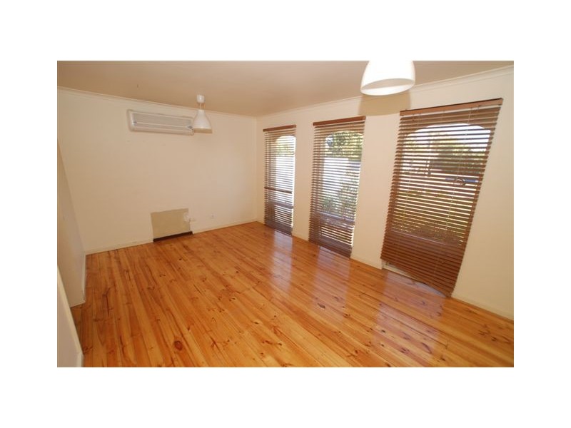 33 Irving Road, Aldinga Beach SA 5173