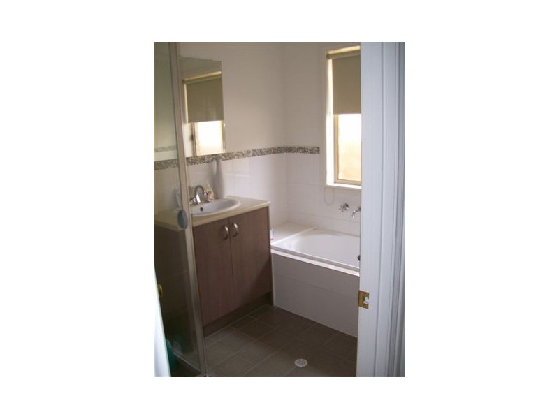 42 Whinnerah Ave, Aldinga Beach SA 5173