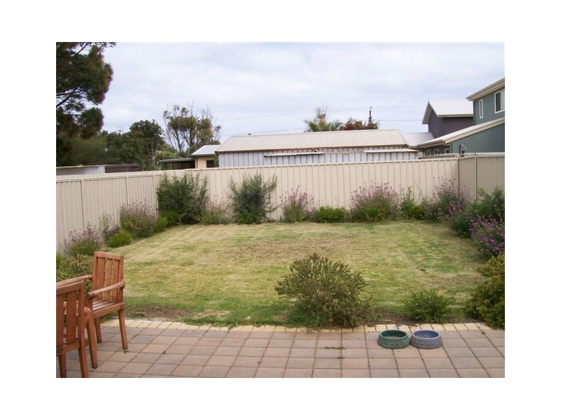 42 Whinnerah Ave, Aldinga Beach SA 5173