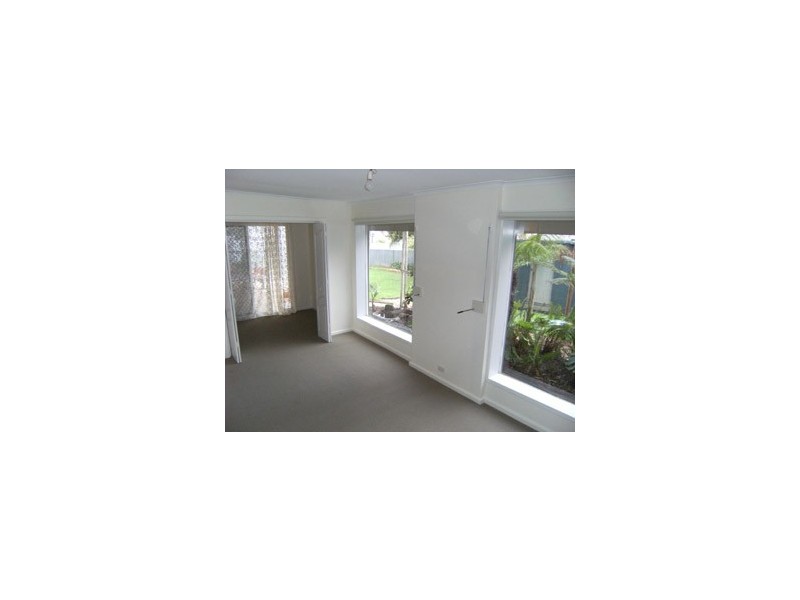 9 Edmund Street, Christie Downs SA 5164