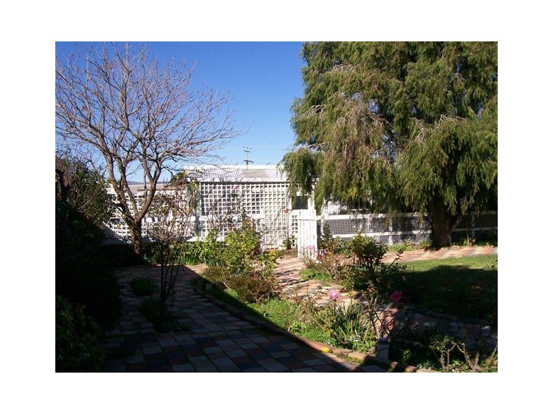 6 De Caux Avenue, Port Willunga SA 5173