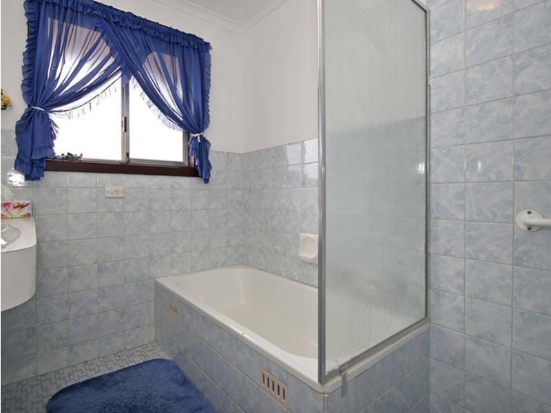 1 Riverside Court, Morphett Vale SA 5162