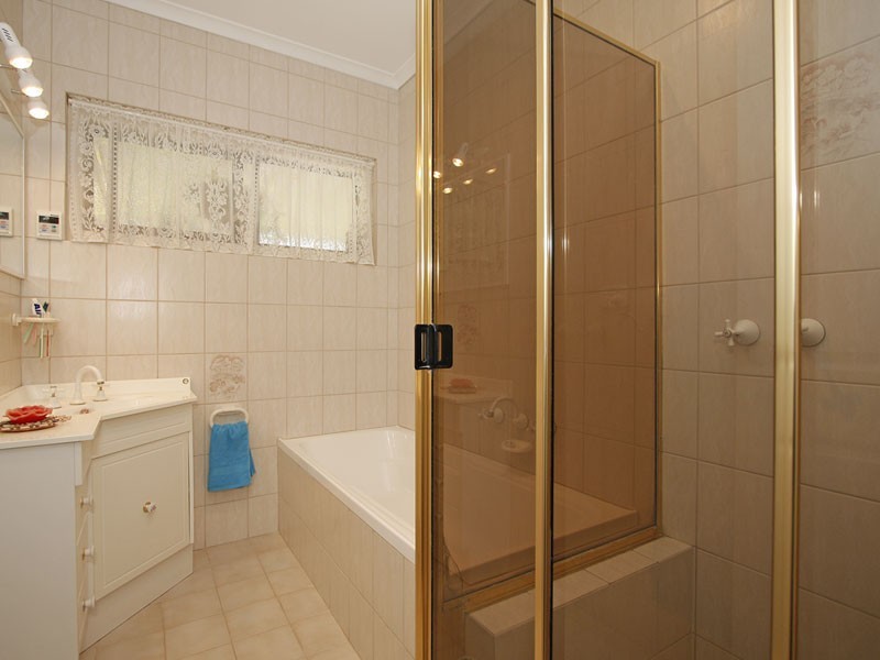 4 Taylor Street, Reynella SA 5161