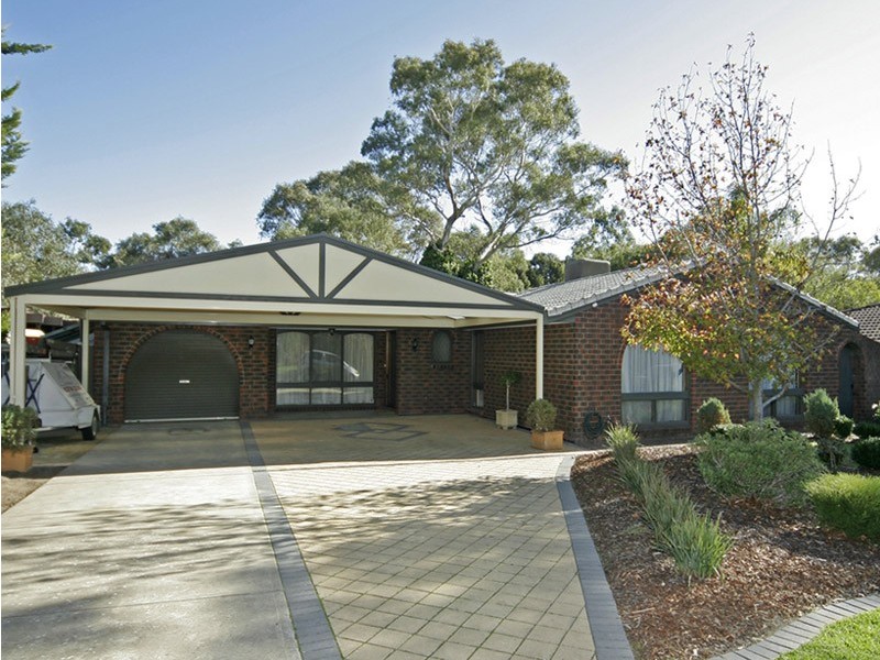 15 Woodham Court, Aberfoyle Park SA 5159
