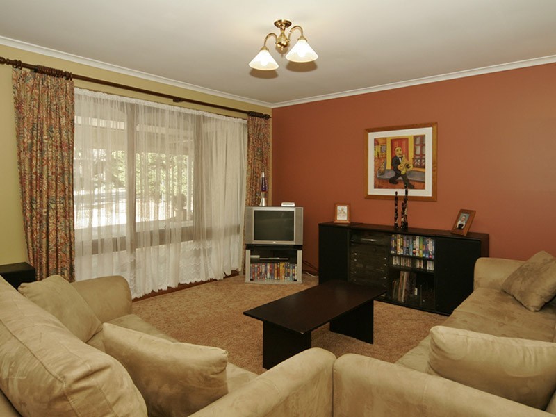 15 Woodham Court, Aberfoyle Park SA 5159