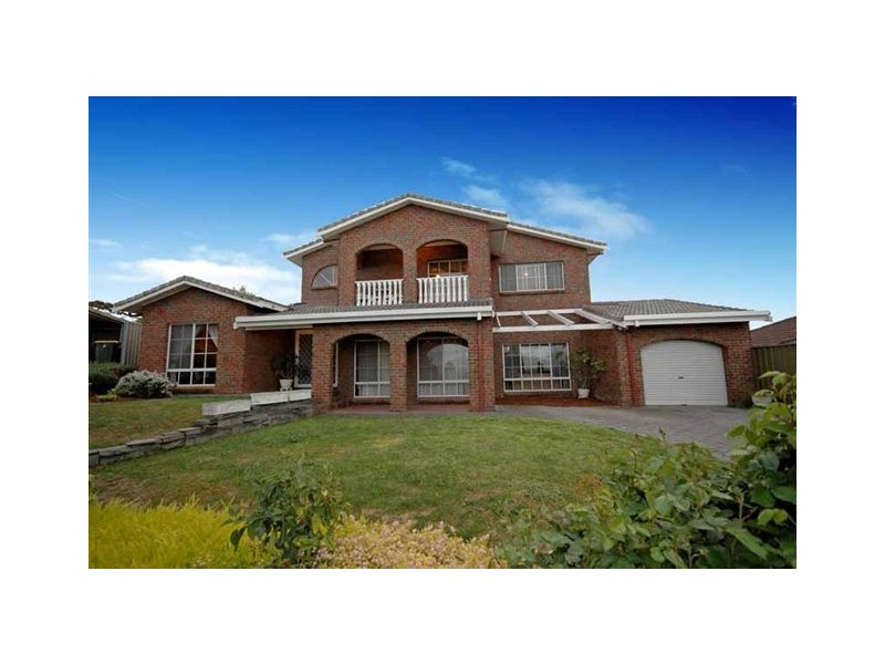 11 Coburn Court, Trott Park SA 5158